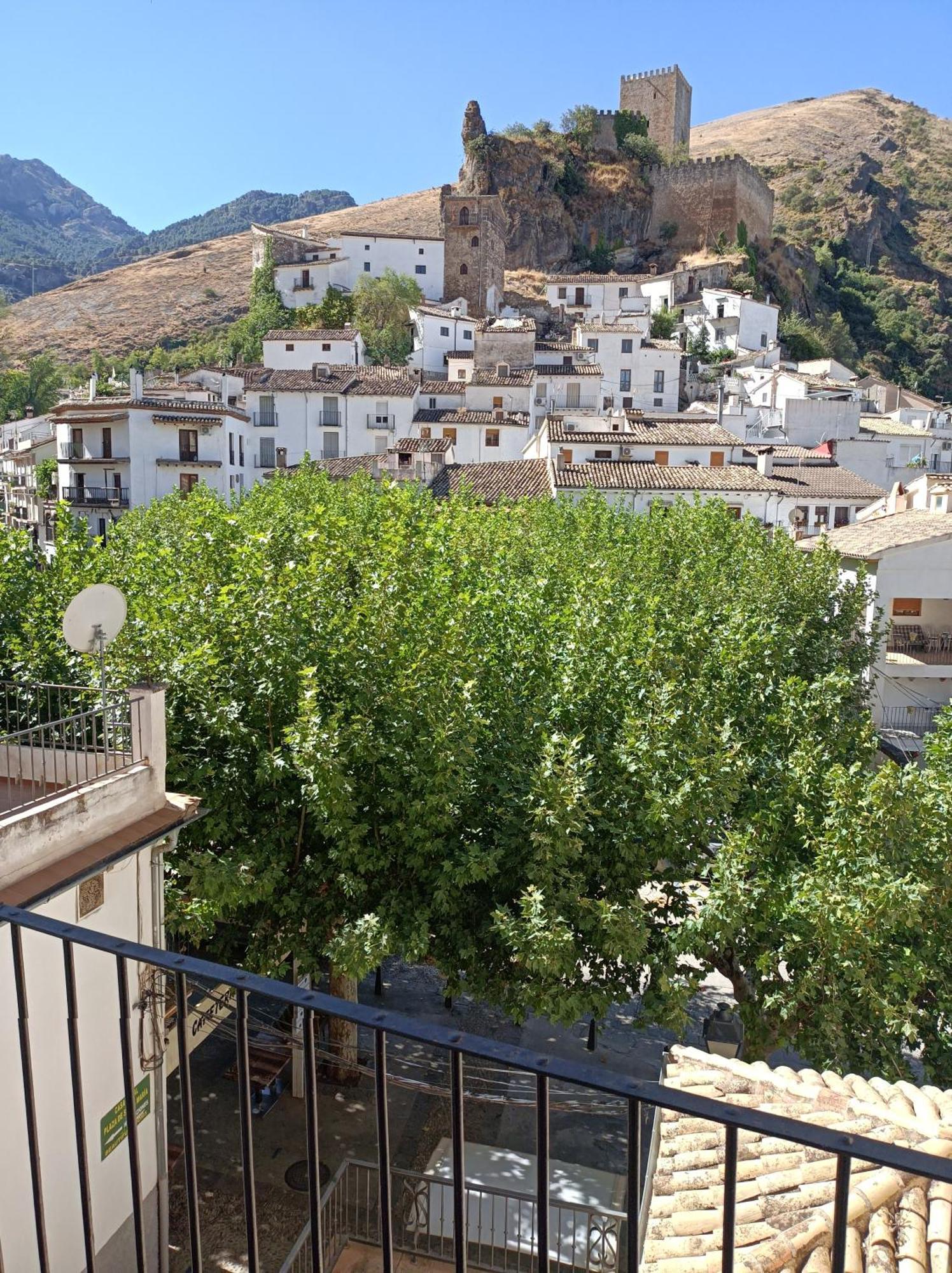 Casa Rural Plaza De Santa Maria Касорла Номер фото