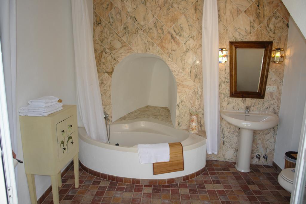 Casa Rural Plaza De Santa Maria Касорла Екстер'єр фото